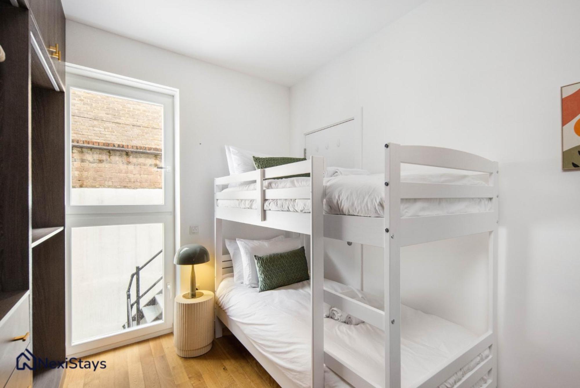1 Min Walk To Euston Station, Modern Townhouse Apartment Londra Exterior foto