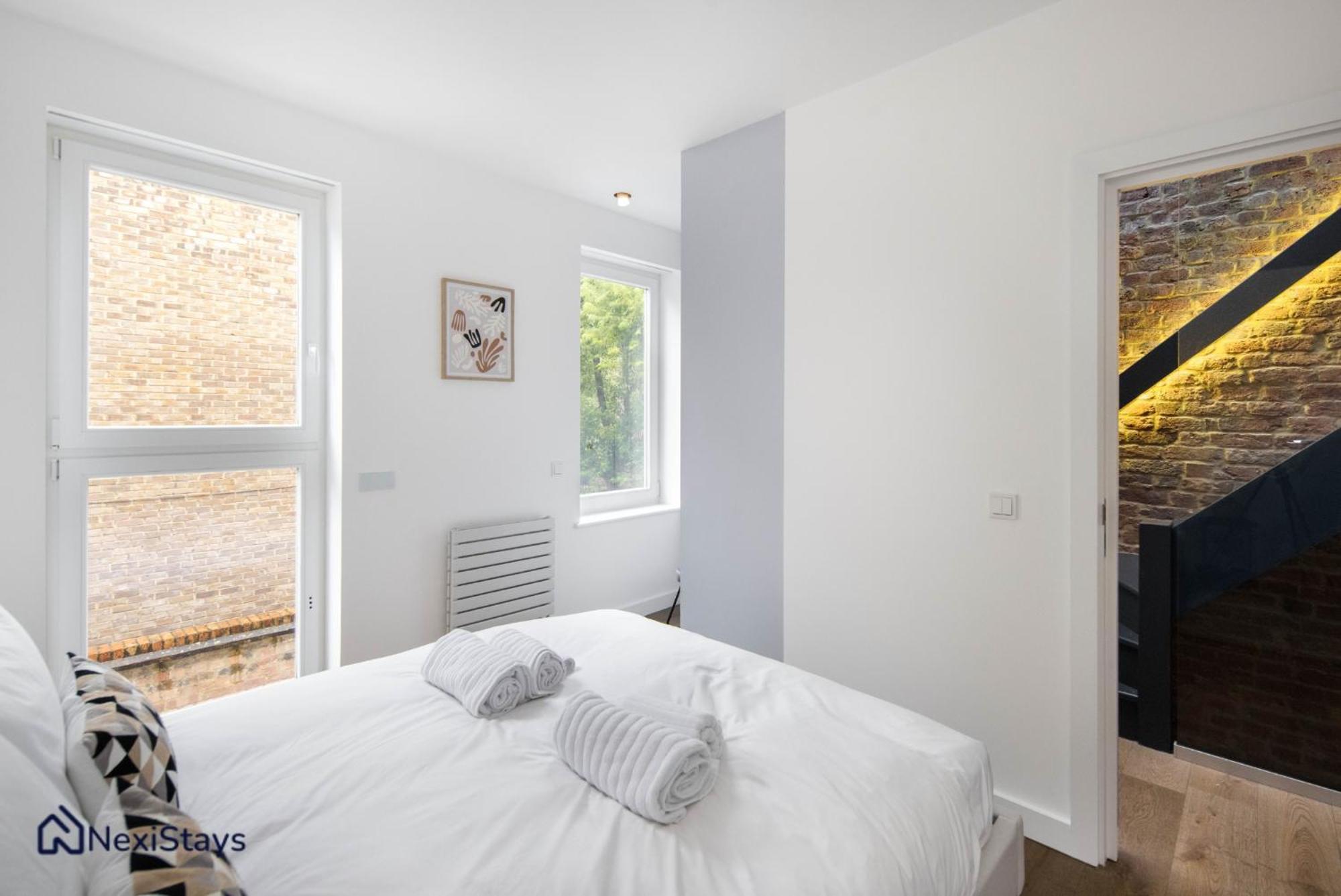 1 Min Walk To Euston Station, Modern Townhouse Apartment Londra Exterior foto