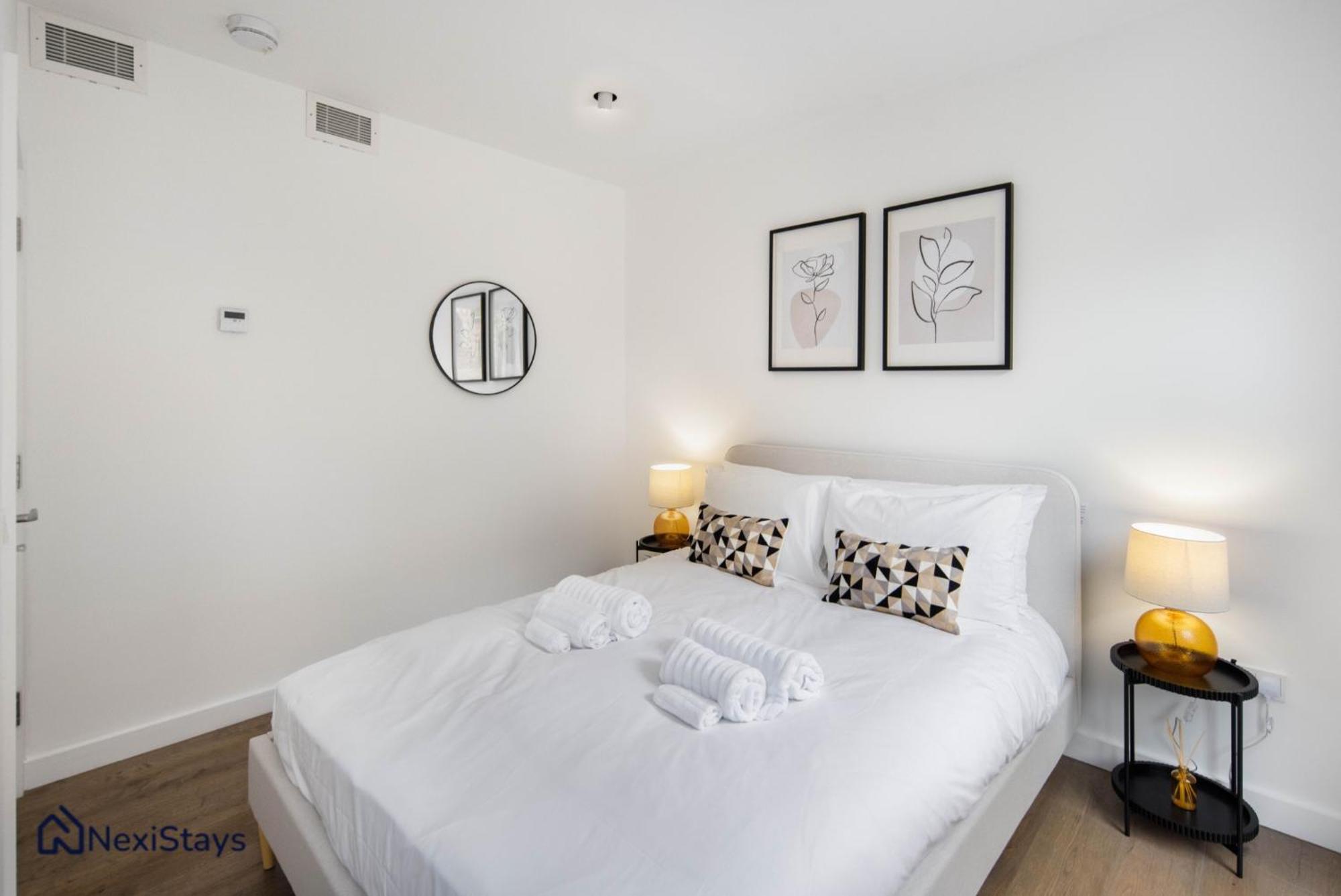 1 Min Walk To Euston Station, Modern Townhouse Apartment Londra Exterior foto