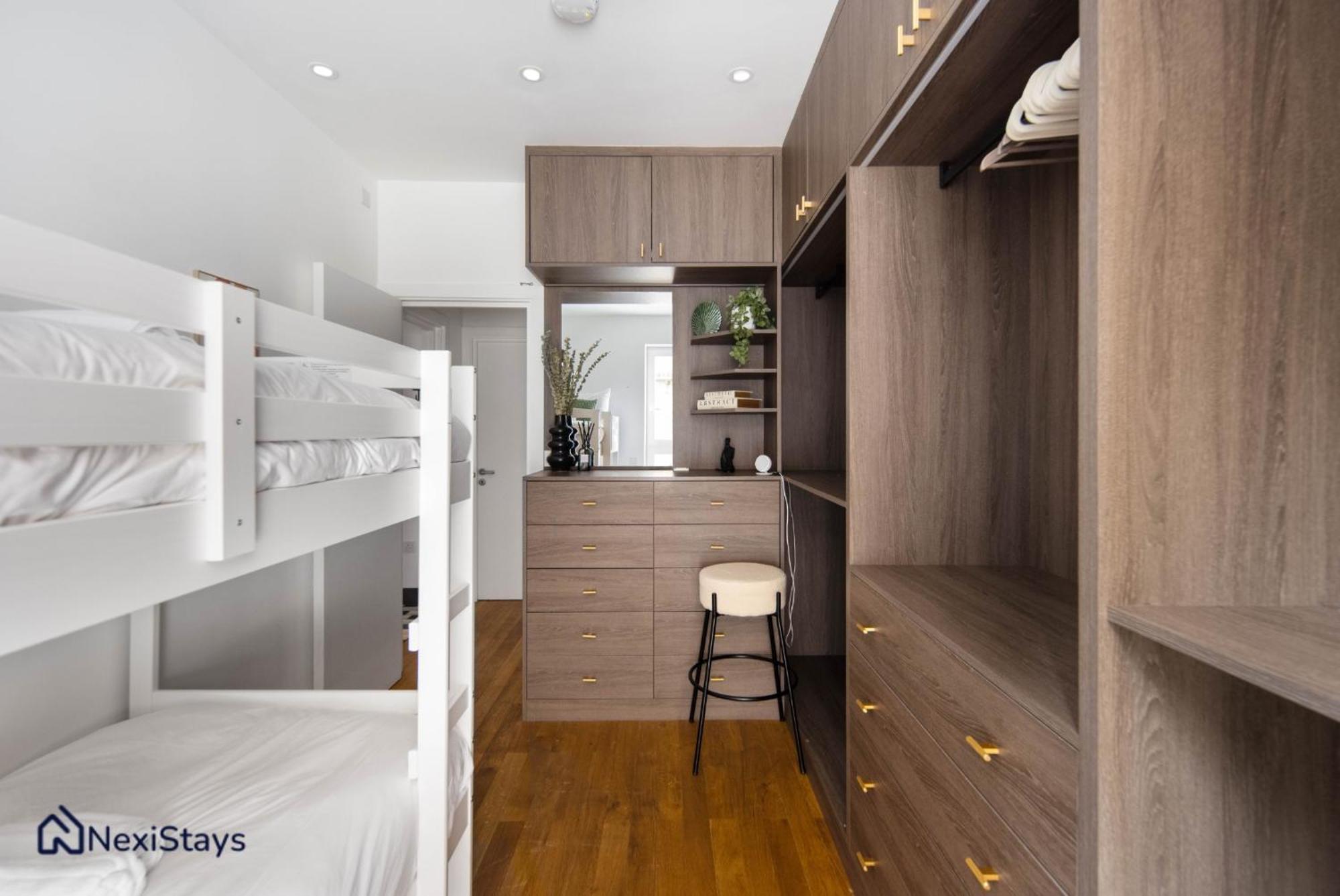 1 Min Walk To Euston Station, Modern Townhouse Apartment Londra Exterior foto